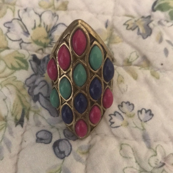 Beautiful statement ring - Picture 2 of 3